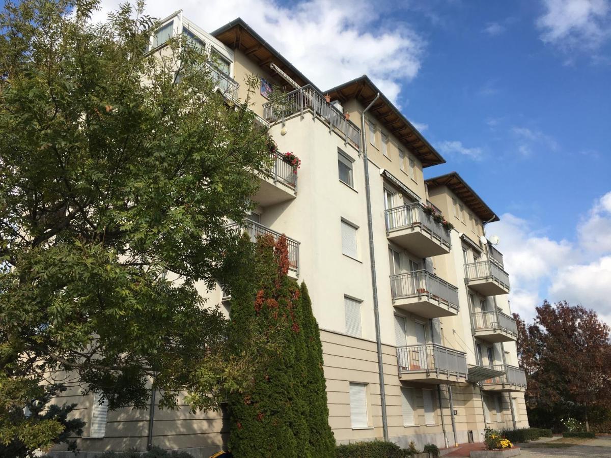 Egyuett A Csalad II Apartman By Bltn Siofok Dış mekan fotoğraf